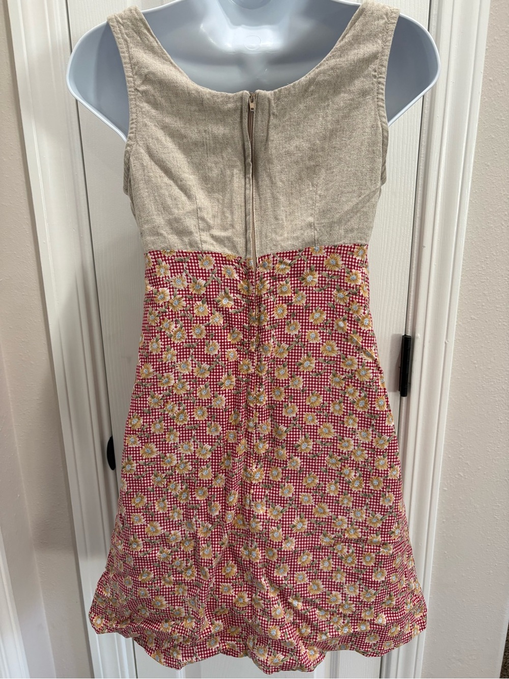 My Michelle Beige Bodice red Floral Mini Dress with Daisy Trim - Picture 3 of 7